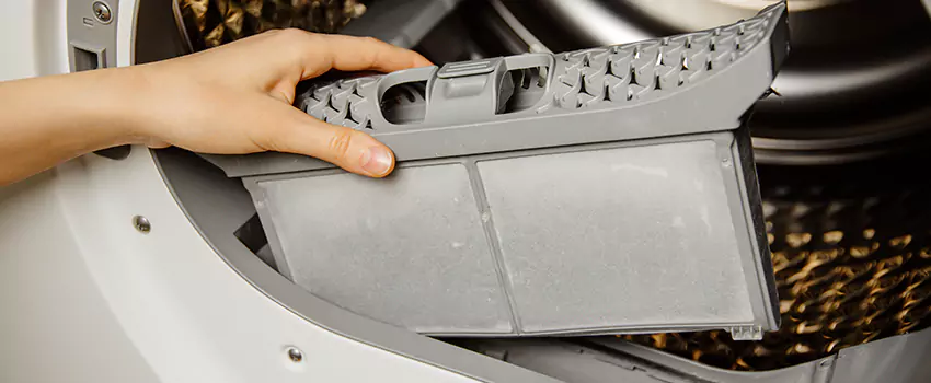 Signs Of A Clogged Dryer Lint Trap in Beverly Hills, California